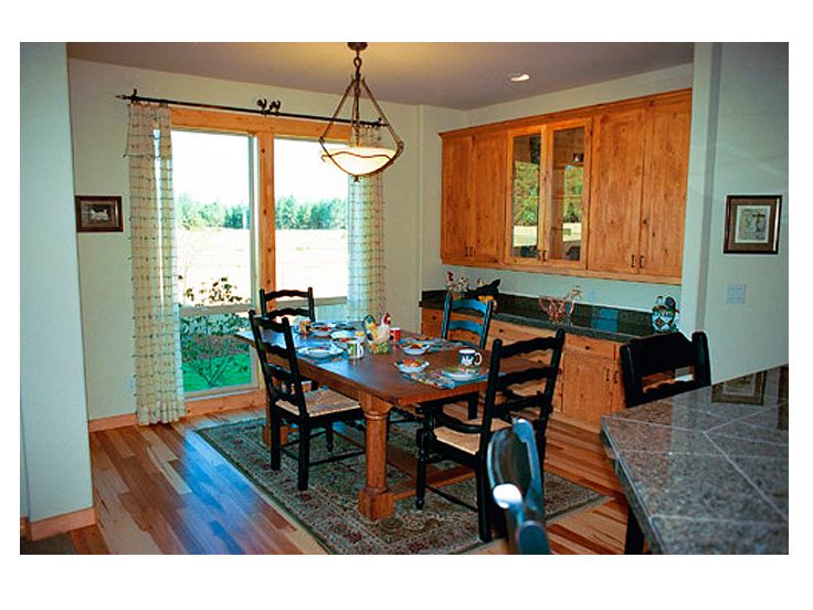 Dining Room Photo, 034H-0009